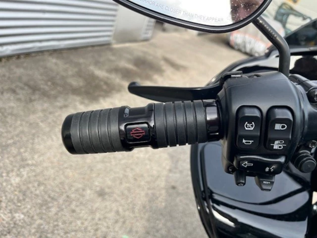 Harley-Davidson Touring Road Glide ST (schwarz) - Bild 4