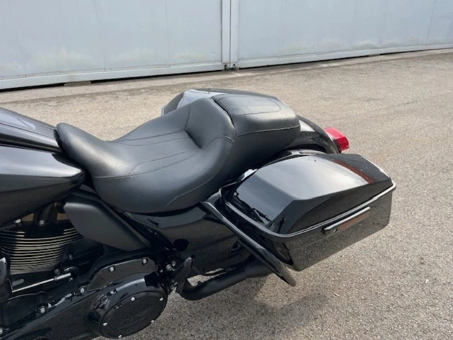 Harley-Davidson Touring Road Glide ST (schwarz) - Bild 6