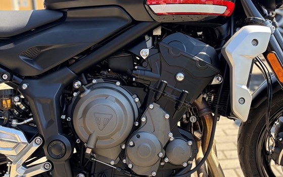 Gebrauchtmotorrad Triumph Trident 660 - Bild 8