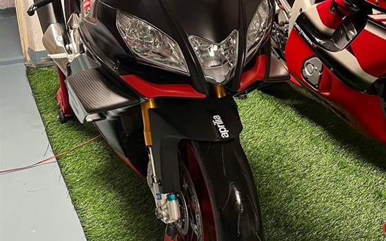 Gebrauchtmotorrad Aprilia RSV 4 Factory - Bild 10