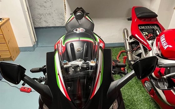 Gebrauchtmotorrad Aprilia RSV 4 Factory - Bild 6