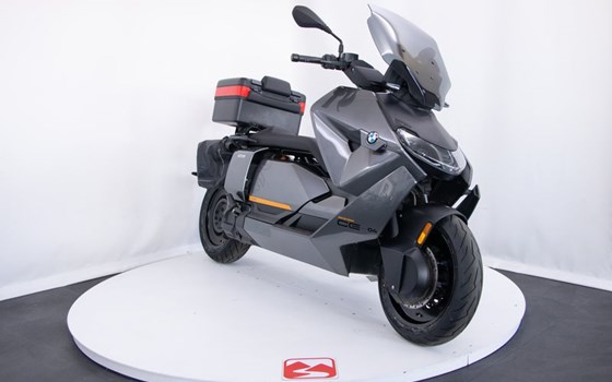 Gebrauchtmotorrad BMW CE 04 - Bild 1