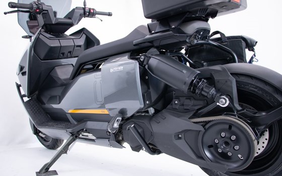 Gebrauchtmotorrad BMW CE 04 - Bild 11