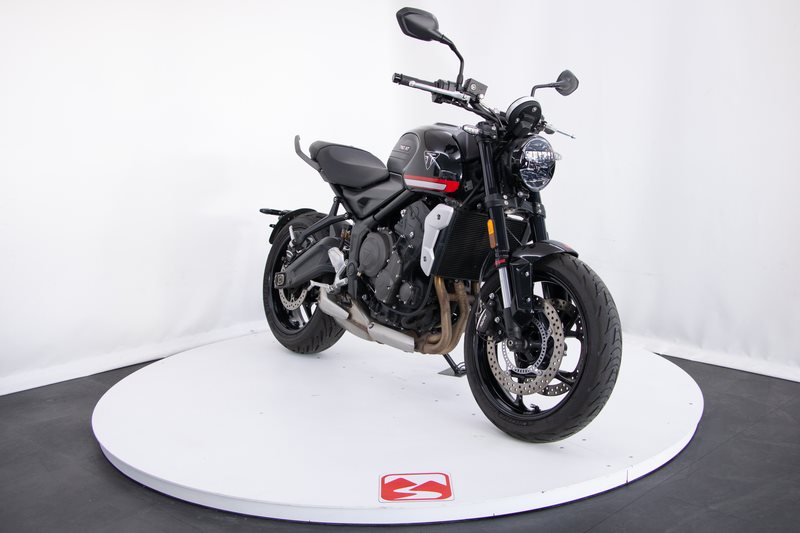 Triumph Trident 660