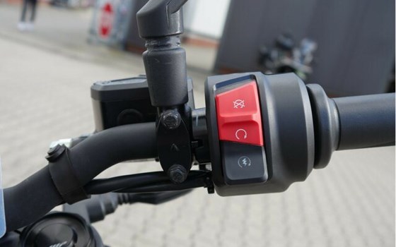 Neufahrzeug KTM 125 Duke - Bild 12