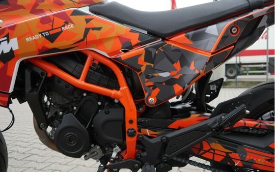 Neufahrzeug KTM 390 SMC R - Bild 10
