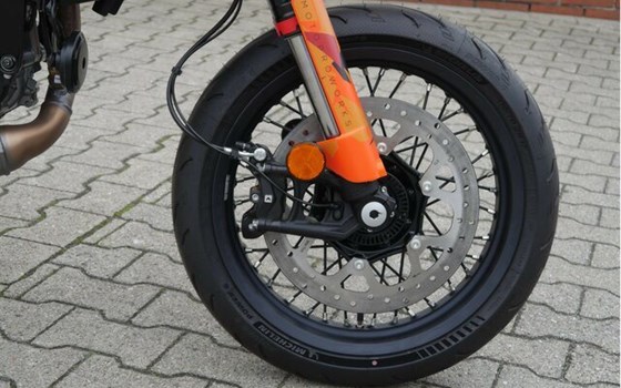 Neufahrzeug KTM 390 SMC R - Bild 4