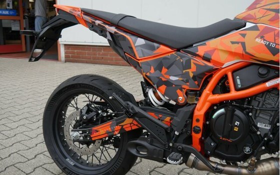 Neufahrzeug KTM 390 SMC R - Bild 7