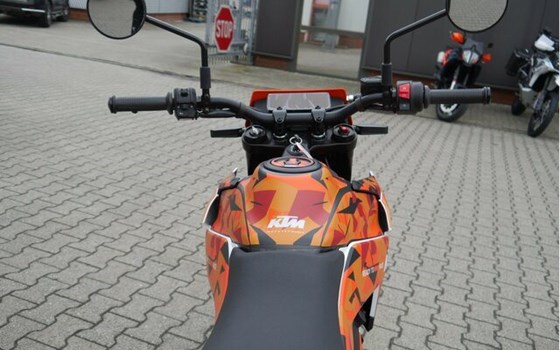 Neufahrzeug KTM 390 SMC R - Bild 8