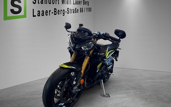 Neufahrzeug Triumph Street Triple - Bild 1