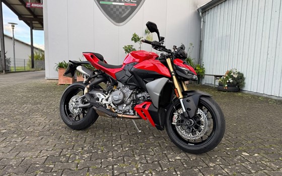 Gebrauchtmotorrad Ducati Streetfighter V2 - Bild 2