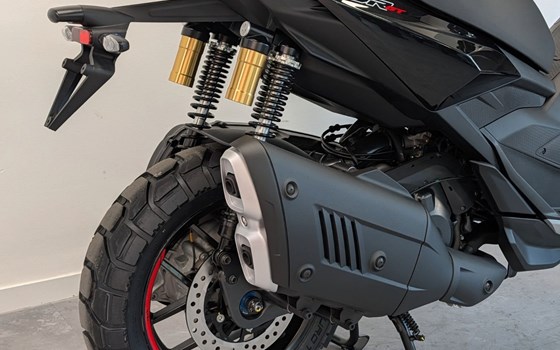 Neufahrzeug Aprilia SR GT 400 - Bild 11