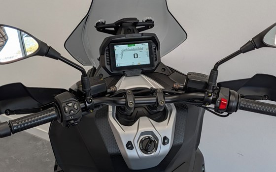 Neufahrzeug Aprilia SR GT 400 - Bild 5