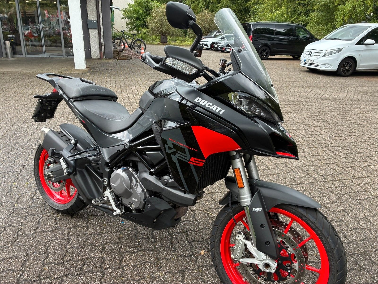 Ducati Multistrada V2 S