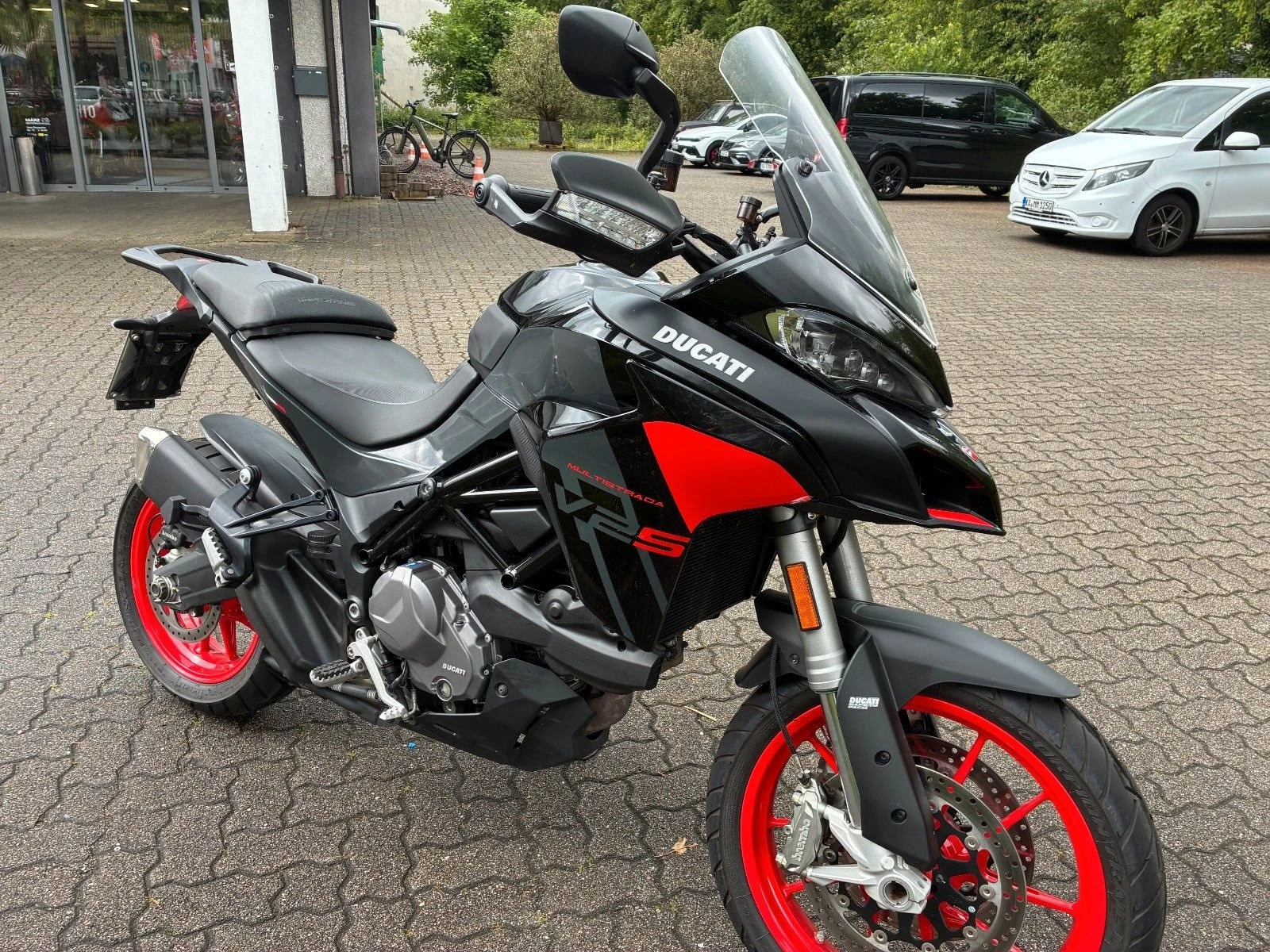 Ducati Multistrada V2 S