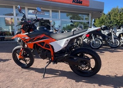 GEBRAUCHTFAHRZEUG KTM 125 SMC R
