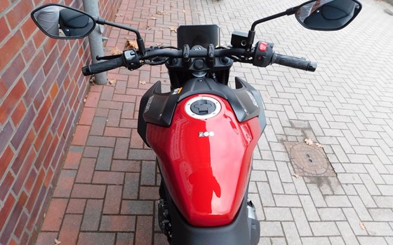 Neufahrzeug Suzuki GSX-8S - Bild 30