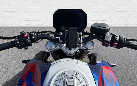 Gebrauchtmotorrad BMW F 900 R - Bild 5