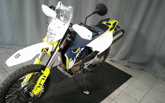 Gebrauchtmotorrad Husqvarna 701 Enduro - Bild 13