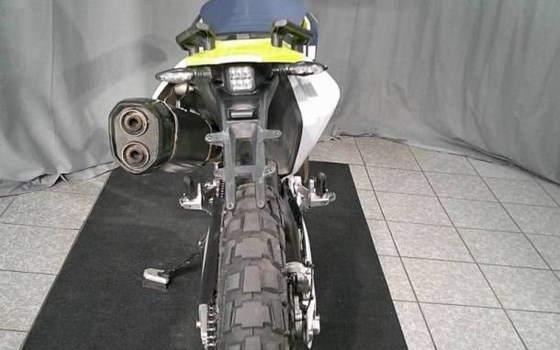 Gebrauchtmotorrad Husqvarna 701 Enduro - Bild 4