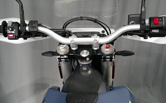 Gebrauchtmotorrad Husqvarna 701 Enduro - Bild 6