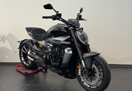 Neumotorrad Ducati XDiavel V4