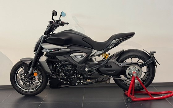 Neufahrzeug Ducati XDiavel V4 - Bild 4