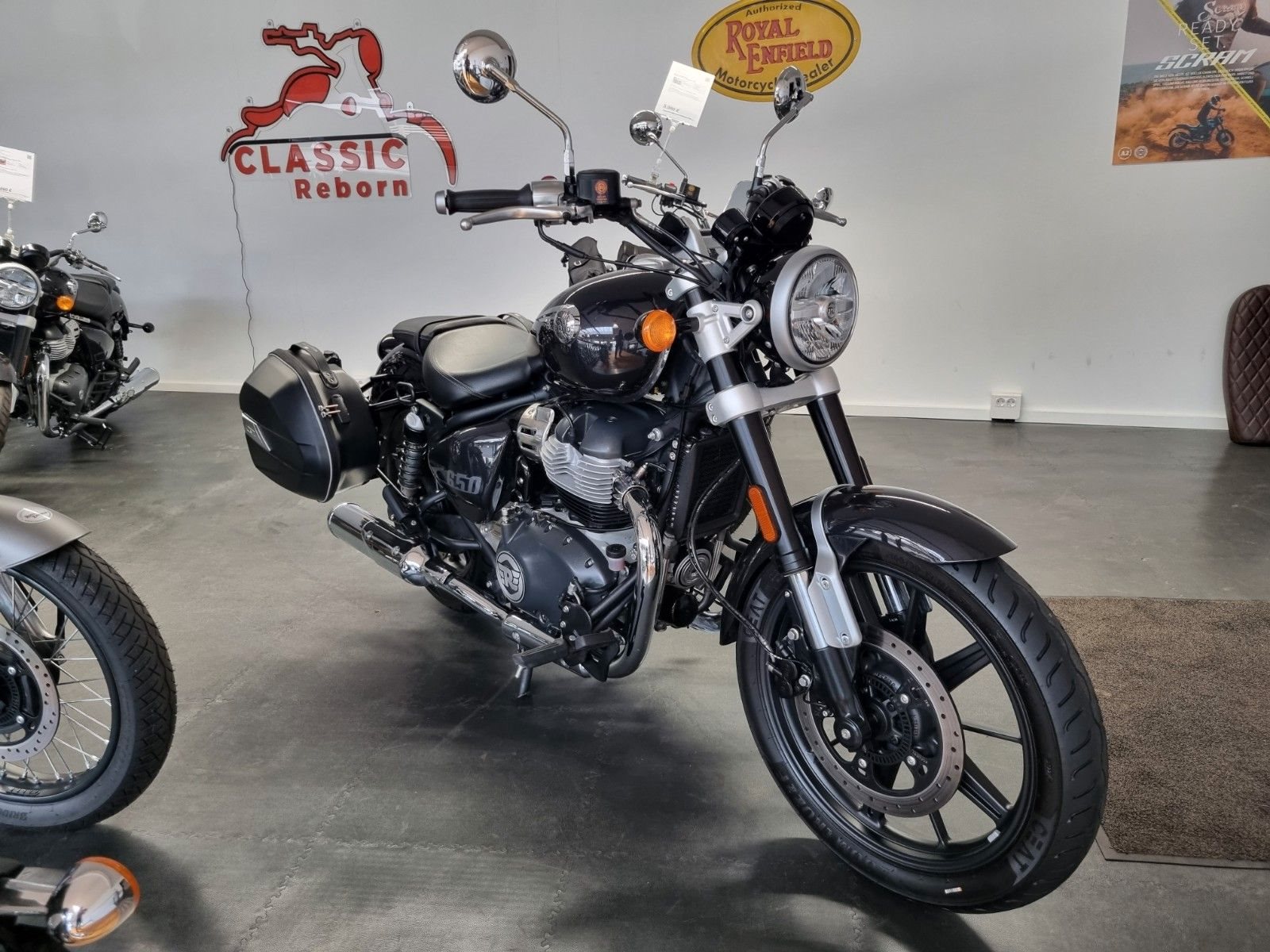 Royal Enfield Super Meteor 650
