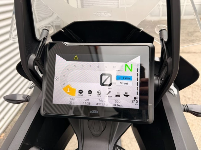 KTM 1290 Super Adventure S (orange) - Bild 4