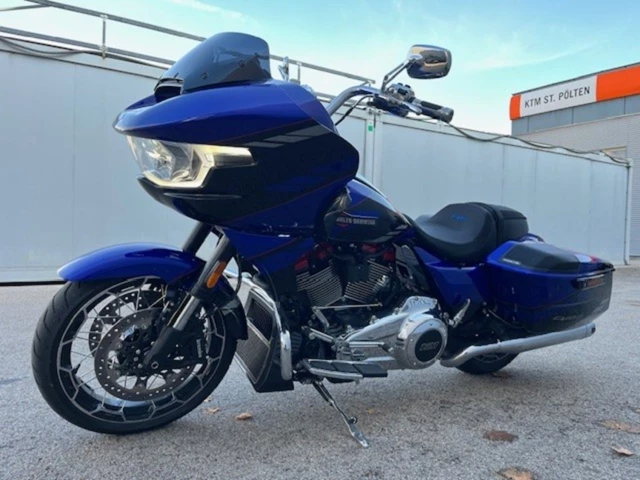Harley-Davidson CVO Road Glide FLTRXSE (blau) - Bild 13