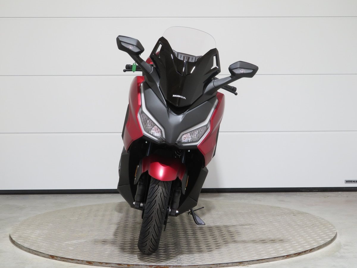 Honda Forza 350