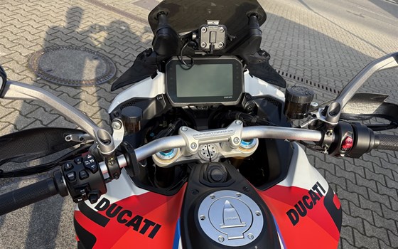 Gebrauchtmotorrad Ducati Multistrada V4 RS - Bild 3