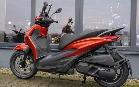 Gebrauchtmotorrad Piaggio Beverly 400 S - Bild 6