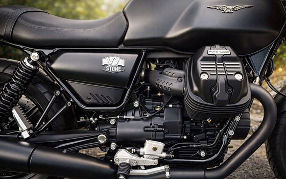 Gebrauchtmotorrad Moto Guzzi V7 Stone - Bild 8