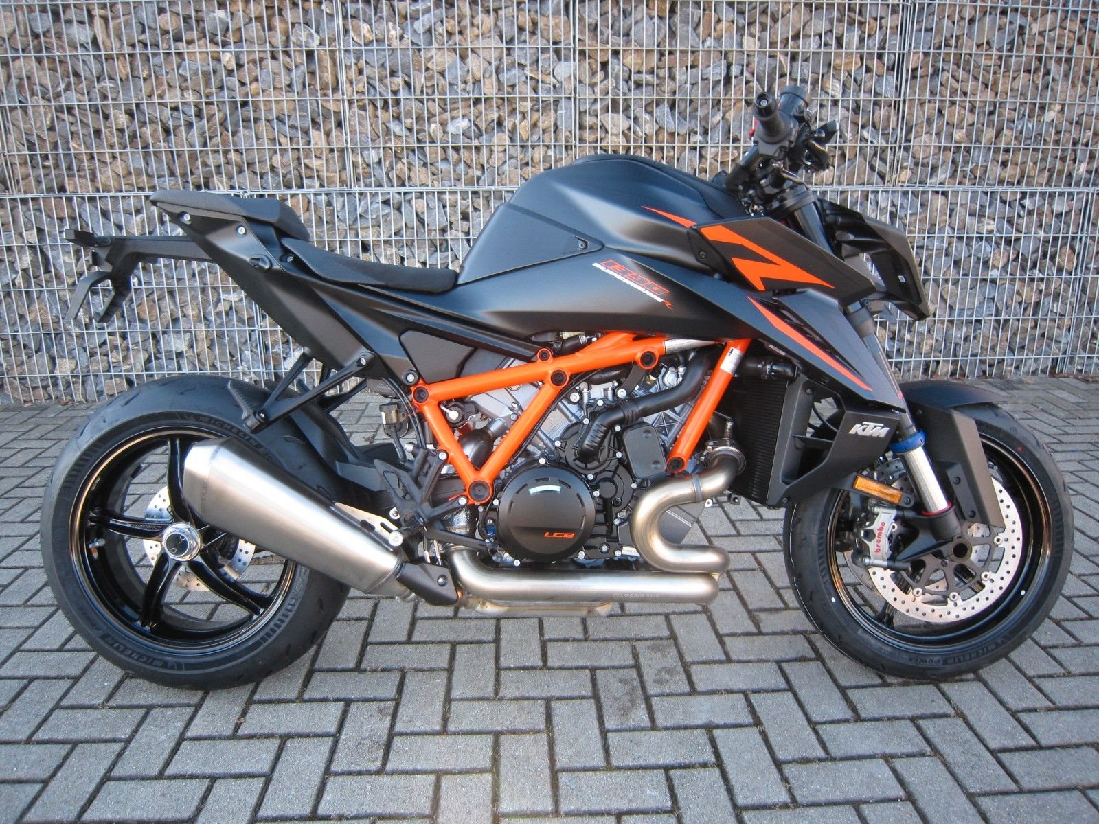 KTM 1390 Super Duke R EVO 