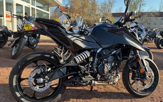 Neufahrzeug KTM 125 Duke - Bild 3