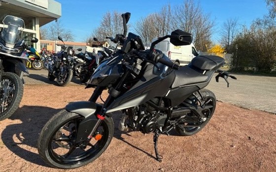 Neufahrzeug KTM 125 Duke - Bild 5
