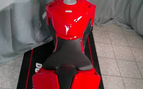 Gebrauchtmotorrad Ducati Streetfighter V2 S - Bild 5