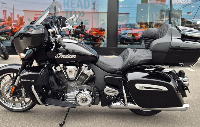 Indian Roadmaster Powerplus Limited with 112 Package