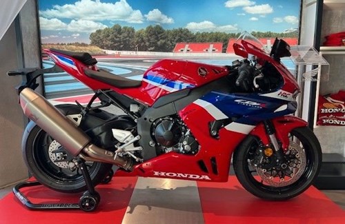 Neumotorrad Honda CBR1000RR-R Fireblade