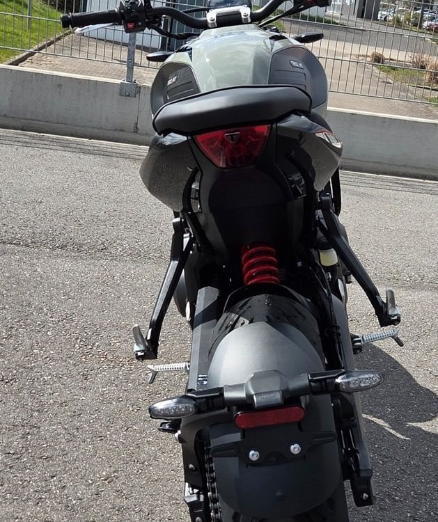 Angebot Triumph Trident 660