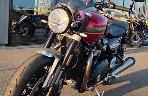 Gebrauchtmotorrad Triumph Speed Twin 1200