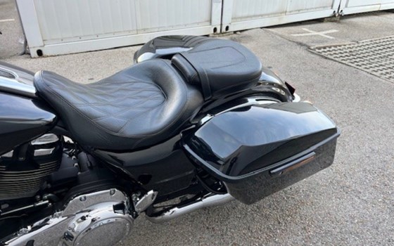 Gebrauchtmotorrad Harley-Davidson Street Glide FLHX - Bild 10