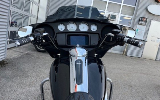 Gebrauchtmotorrad Harley-Davidson Street Glide FLHX - Bild 11