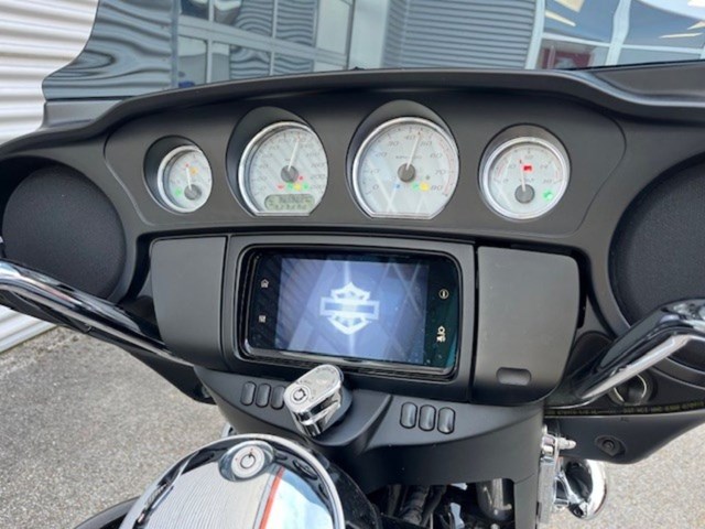 Harley-Davidson Street Glide FLHX (schwarz) - Bild 13