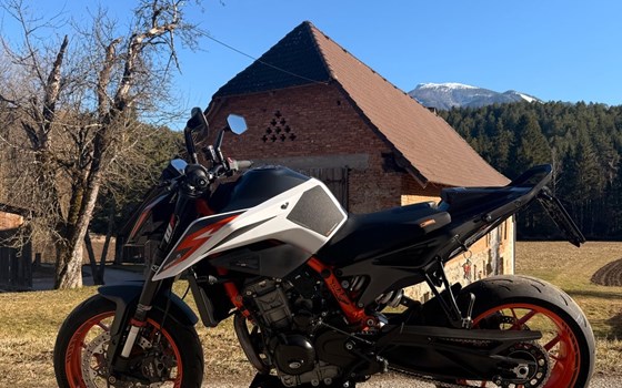 Gebrauchtmotorrad KTM 890 Duke R - Bild 3