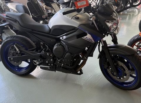 Gebrauchtmotorrad Yamaha XJ6 - Bild 1