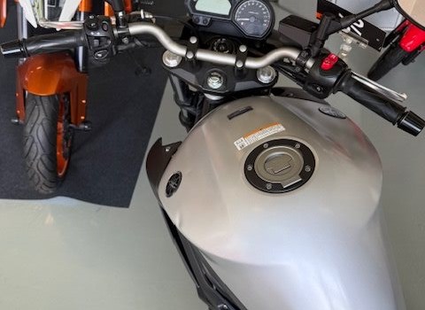 Gebrauchtmotorrad Yamaha XJ6 - Bild 3