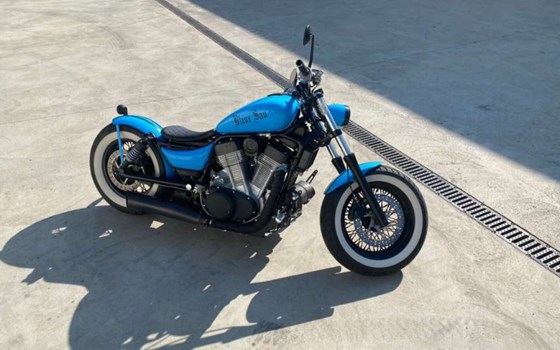 Gebrauchtmotorrad Suzuki Intruder VS 1400 - Bild 1