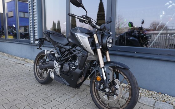 Gebrauchtmotorrad Honda CB125R - Bild 3